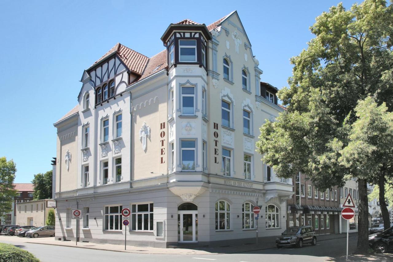 האמלן Hotel An Der Altstadt מראה חיצוני תמונה