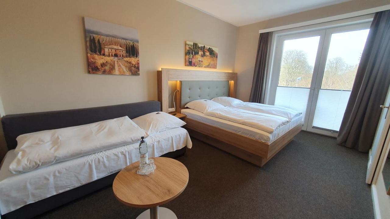 האמלן Hotel An Der Altstadt מראה חיצוני תמונה