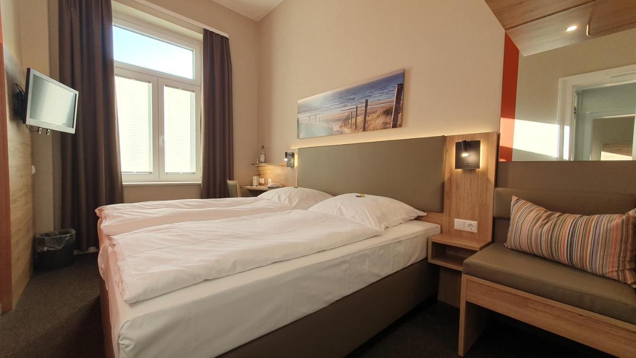 האמלן Hotel An Der Altstadt מראה חיצוני תמונה
