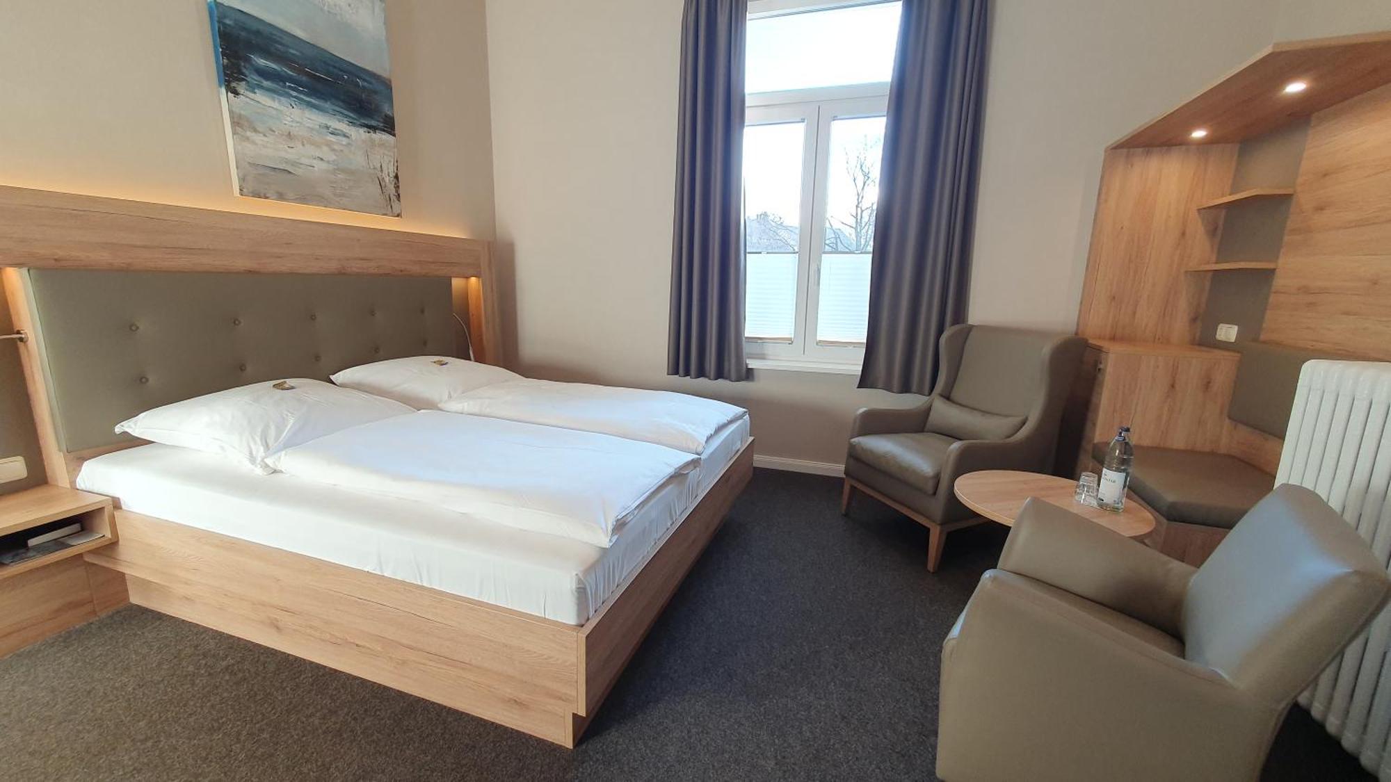 האמלן Hotel An Der Altstadt מראה חיצוני תמונה