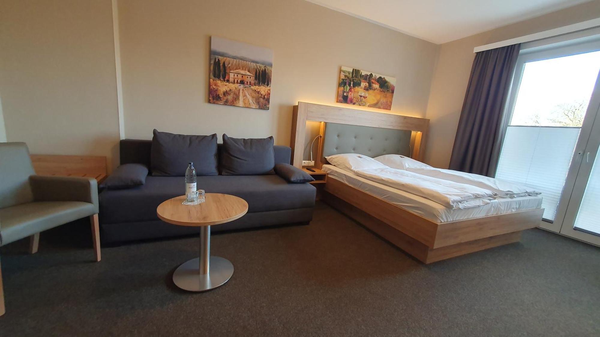 האמלן Hotel An Der Altstadt מראה חיצוני תמונה
