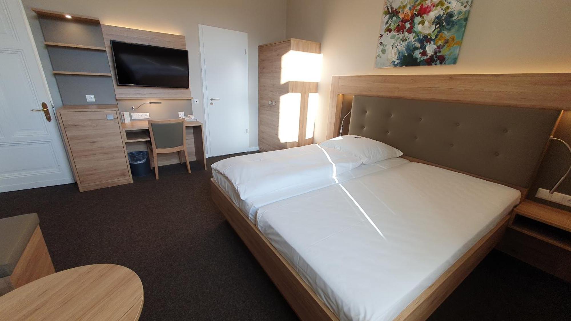 האמלן Hotel An Der Altstadt מראה חיצוני תמונה