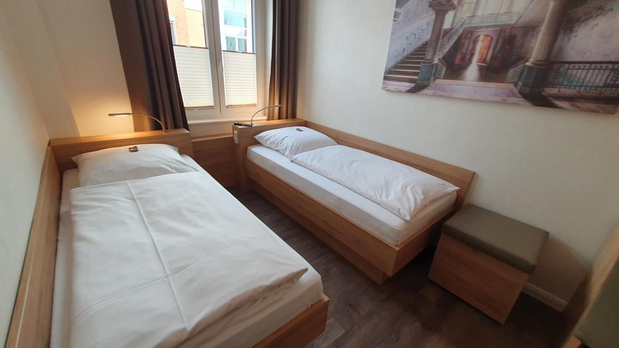האמלן Hotel An Der Altstadt מראה חיצוני תמונה