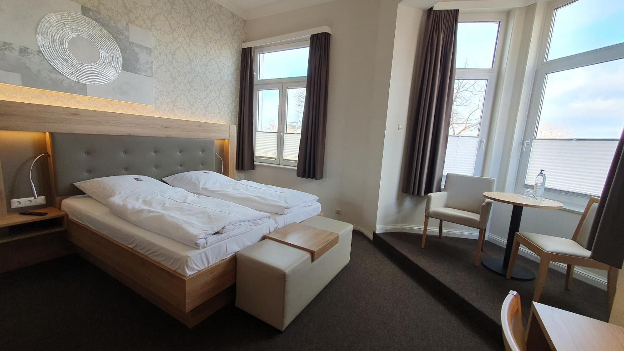 האמלן Hotel An Der Altstadt מראה חיצוני תמונה