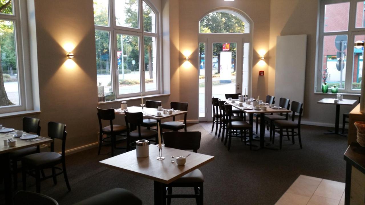 האמלן Hotel An Der Altstadt מראה חיצוני תמונה
