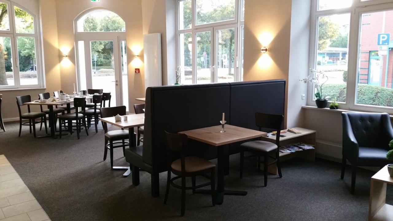 האמלן Hotel An Der Altstadt מראה חיצוני תמונה